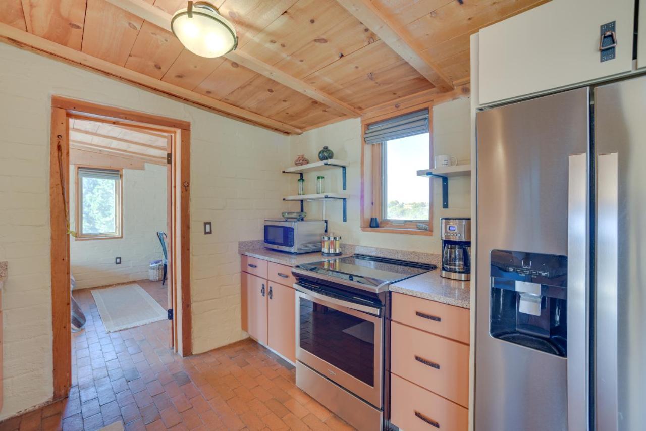 Holiday home Vacation With Patios And Pool Access!