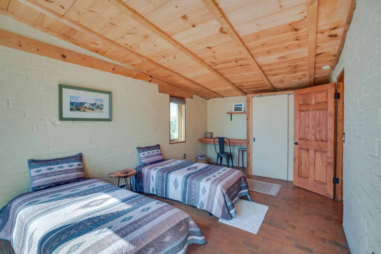 Vacation With Patios And Pool Access! Santa Fe